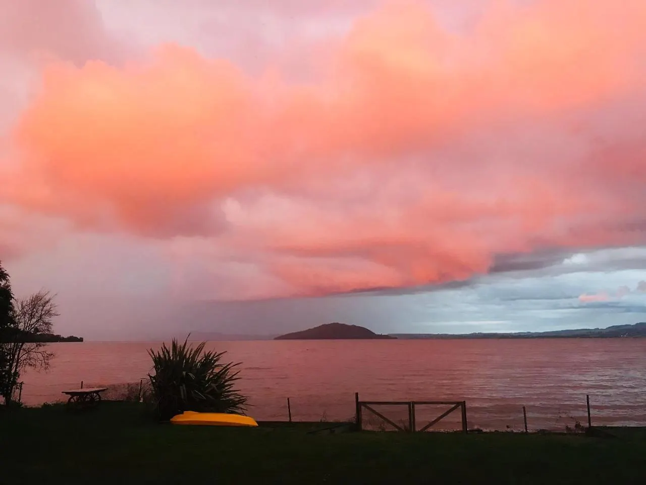 Super Lake Edge Lodge Rotorua 0*,